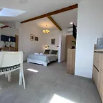 Apartament Assato *