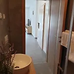 Apartament Assato *