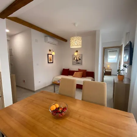 Assato Apartamento