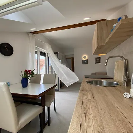 Assato Apartamento Vodice