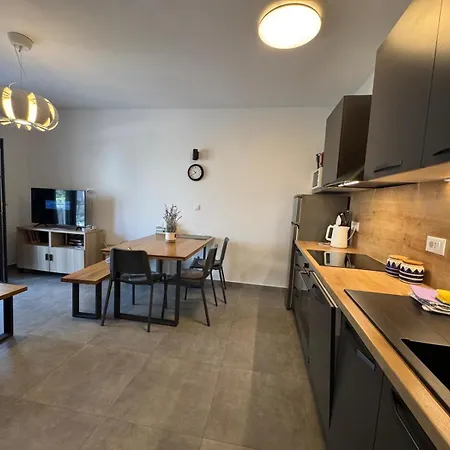 Assato Apartament *